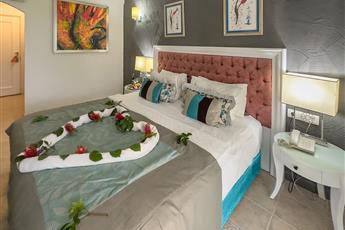 Tiana Beach Resort 4*