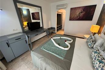 Tiana Beach Resort 4*