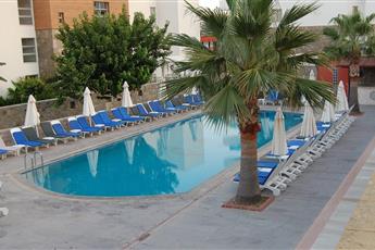 Tiana Beach Resort 4*