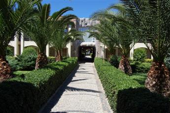 Tiana Beach Resort 4*