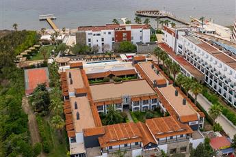 Tiana Beach Resort