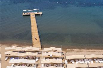 Tiana Beach Resort