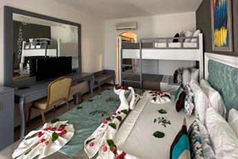 Tiana Beach Resort