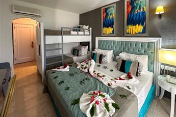 Tiana Beach Resort