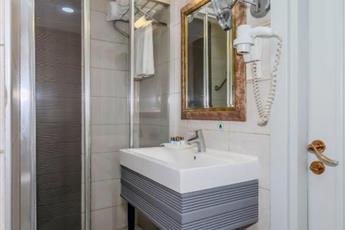 Tilia Hotel