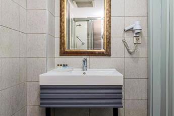 Tilia Hotel