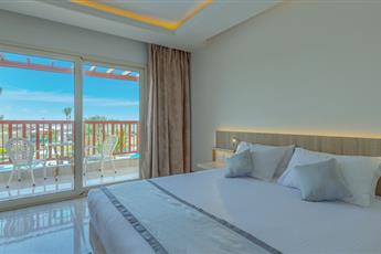 Titanic Beach Spa & Aqua Park 5*