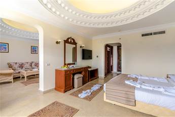 Titanic Beach Spa & Aqua Park 5*