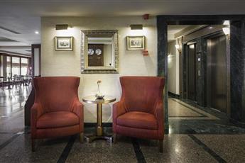 Titanic Comfort Sisli 3*