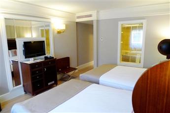 Titanic Comfort Sisli 3*