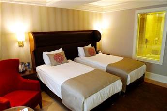 Titanic Comfort Sisli 3*