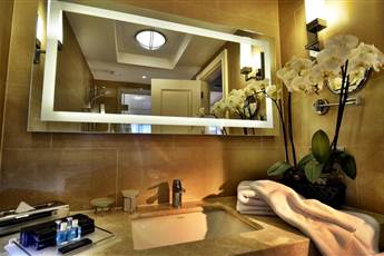 Titanic Comfort Sisli 3*