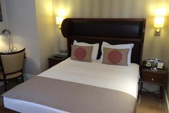 Titanic Comfort Sisli 3*