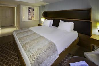 Titanic Comfort Sisli 3*