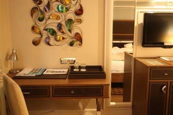 Titanic Comfort Sisli 3*