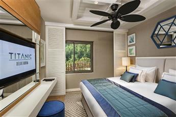 Titanic Luxury Collection Bodrum 5*