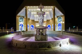 Titanic Palace & Aqua Park 5*