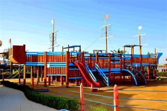 Titanic Palace & Aqua Park 5*