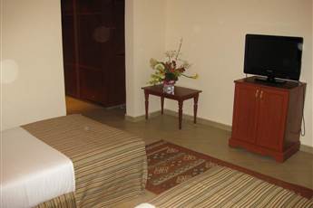 Titanic Palace & Aqua Park 5*