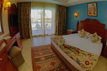 Titanic Palace & Aqua Park 5*