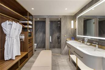 Titanic Port Bakirkoy 5*