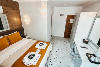 Tonoz Beach Hotel 3*