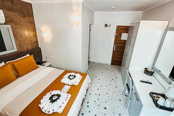Tonoz Beach Hotel