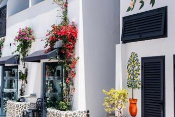Tonoz Beach Hotel