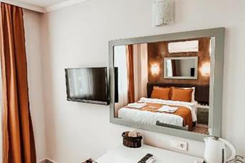 Tonoz Beach Hotel