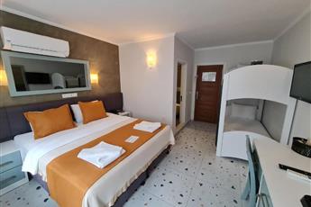 Tonoz Beach Hotel