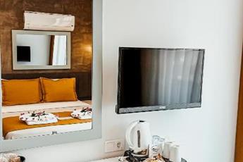 Tonoz Beach Hotel