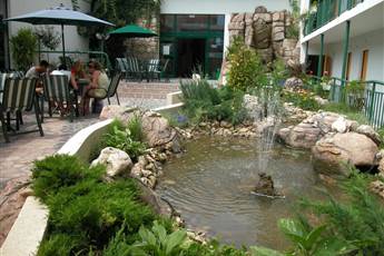 Trakia Hotel 3* Trakia Hotel 3*