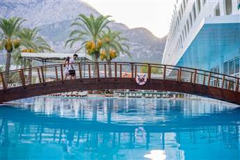 Transatlantik Hotel & Spa 5*