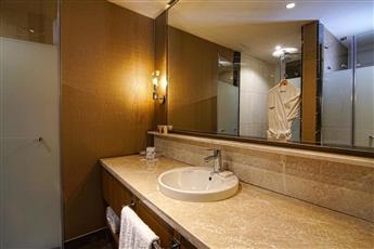 Trendy Lara Hotel