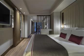 Trendy Lara Hotel