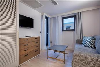 Trendy Side Beach Hotel - Adults Only 16+