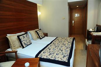 Trendy Side Beach Hotel - Adults Only 16+