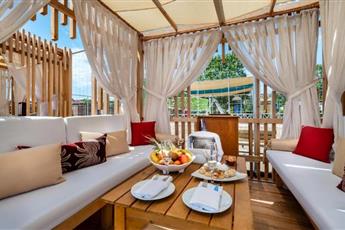 Trendy Verbena Beach Hotel