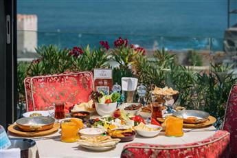 Tria Hotel Istanbul 4*