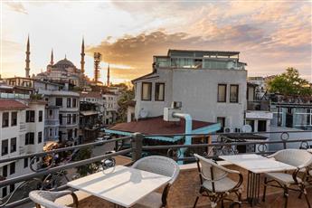 Triton Hotel Istanbul 5*