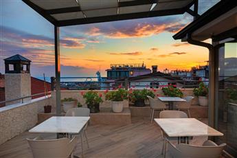 Triton Hotel Istanbul 5*