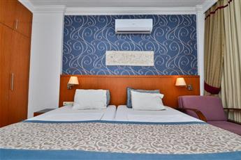 Tropic Beach Club Side Hotel 4*