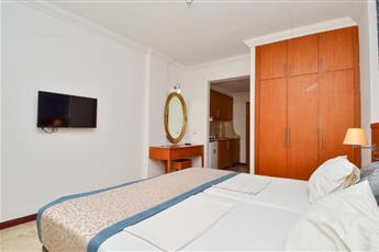 Tropic Beach Club Side Hotel 4*