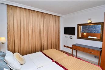 Tropic Beach Club Side Hotel 4*