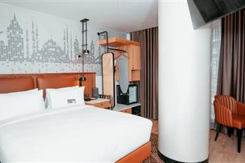 Tryp by Wyndham Istanbul Beyoglu 5*