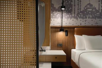 Tryp by Wyndham Istanbul Beyoglu