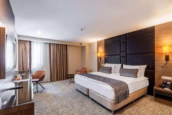TRYP By Wyndham Istanbul Sisli Hotel 4*
