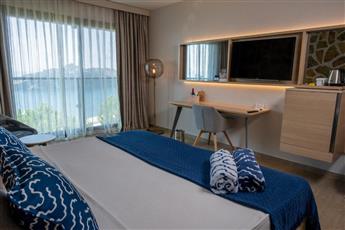 TUI Blue Seno Adults Only 16+