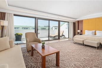 TUI Blue Side 5* Adults Only 16+