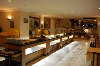 Tuntas Beach Hotel Altinkum 4*